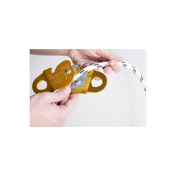 G-Force Guided Fall Arrester connected on 12mm Kernmantle Rope 