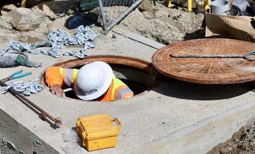Working alone in a confined space